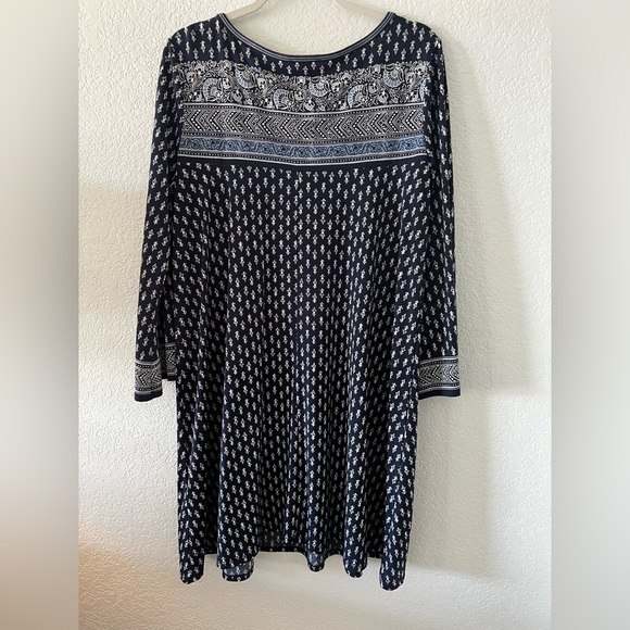 Max Studio Dress - Picture 2 of 5